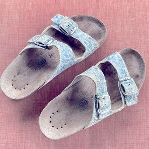 Size 5 / 35 Mephisto Sandal